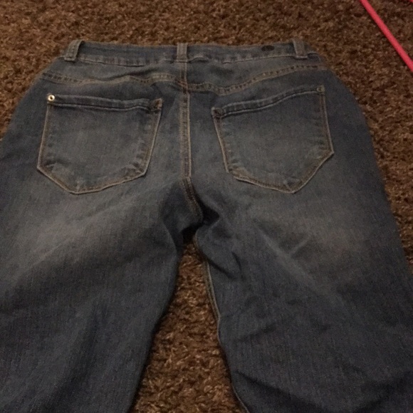 Capris - Picture 4 of 4